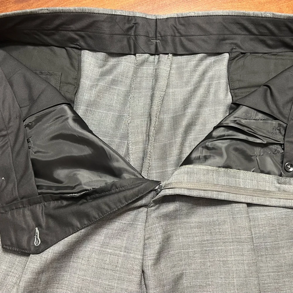 Gent’s Hart Schaffner Marx Custom Suit:  51” Chest,  43” Waist
